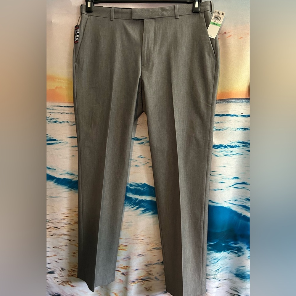Van Heusen Men’s Flex Fit Straight Fit Non Iron Gray Dress Pants 34x30 NWT